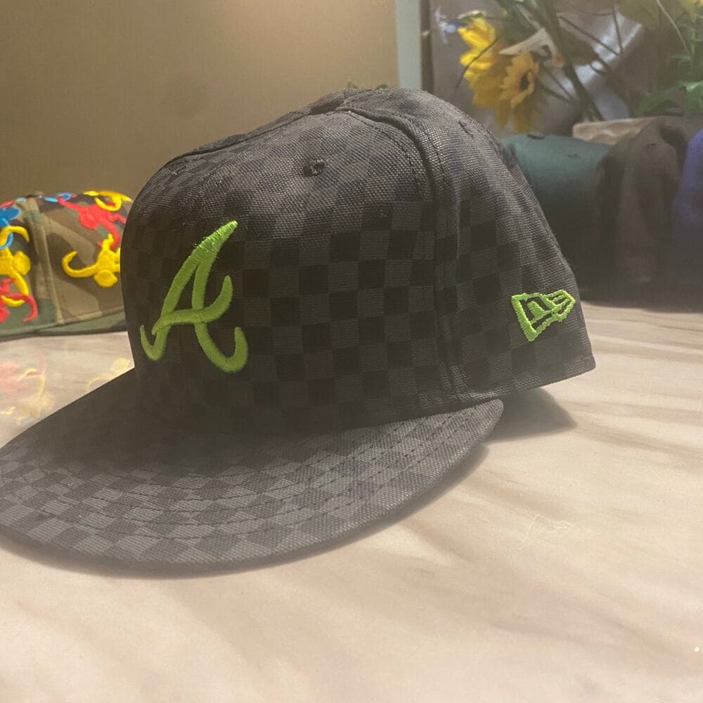 New Era Hat 7 5/8 Black & Green As