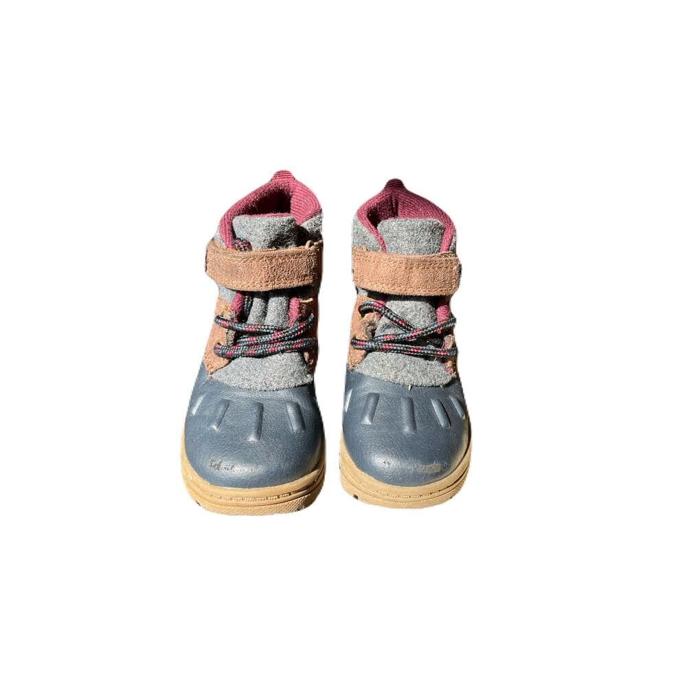 Carter’s Kids Boots Size 7C For Baby’s