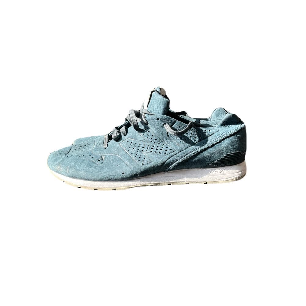 New Balance 696 Running Navy & White Men’s Sneakers Size 12