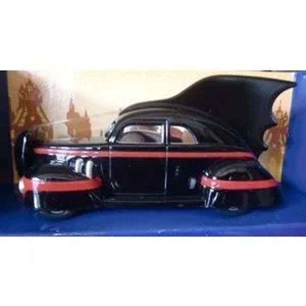 Batman 1940's DC Comics BMBV1 Batmobile Die-Cast Vehicle Corgi 2005 NEW