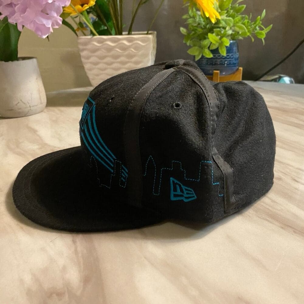 New Era Toronto Hat Size 7 5/8