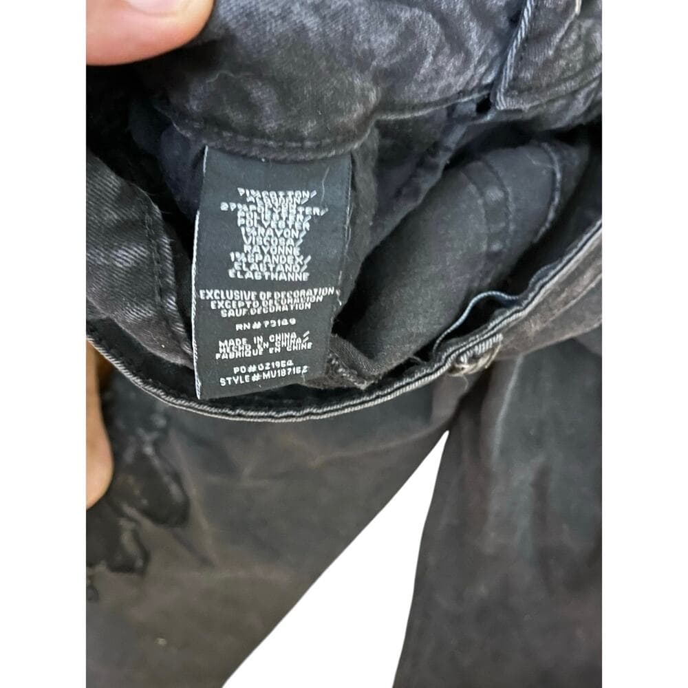 One 5 One Black Women’s Jean’s Size 8
