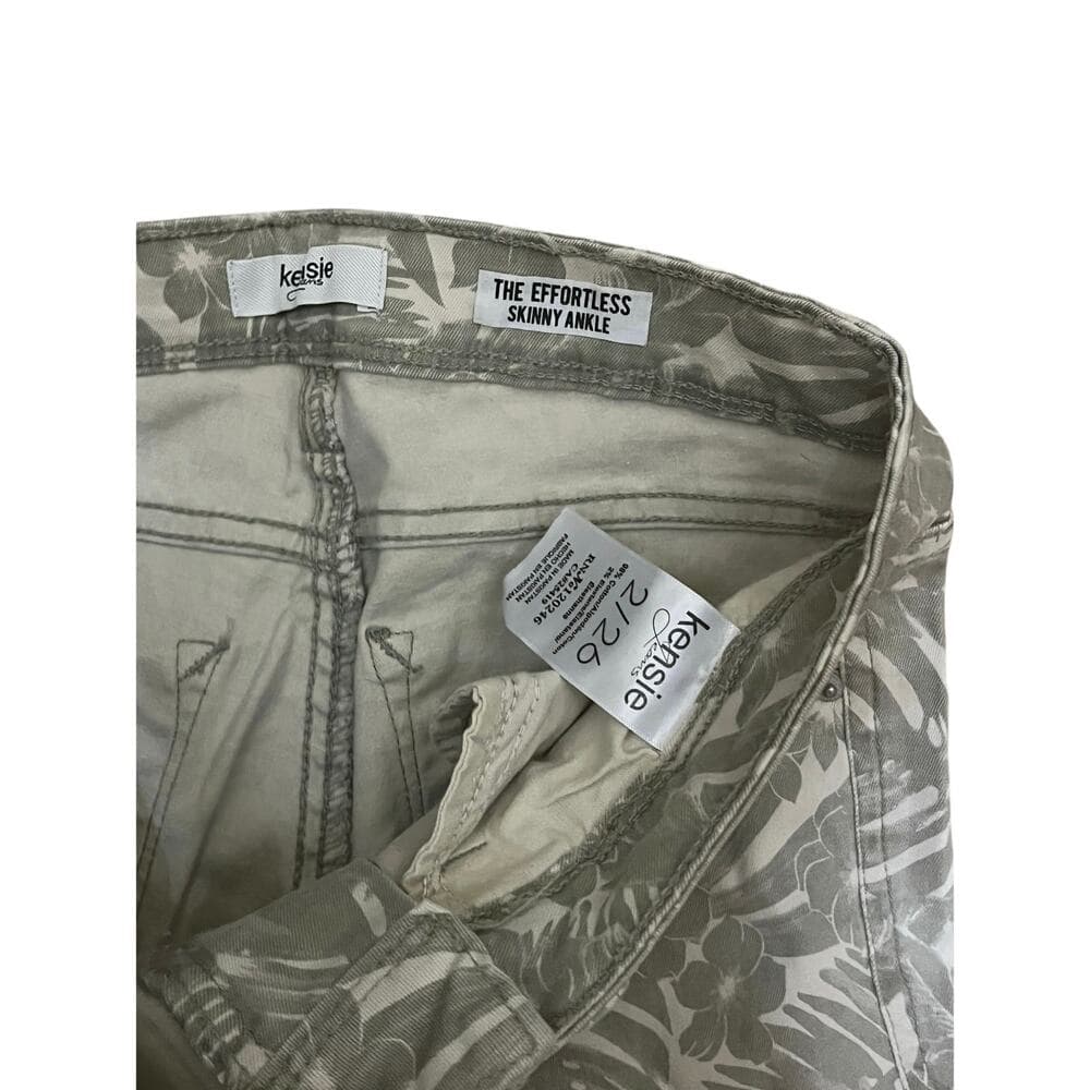 Kensie Women’s Pants Size 2/26 Tan Army Pants