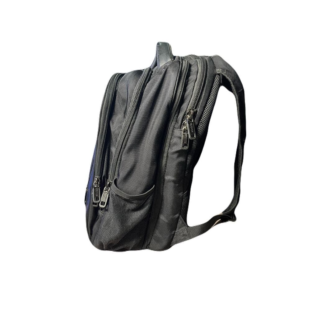 Kenneth Cole Reaction Black Backpackgggh n ,;[\7*