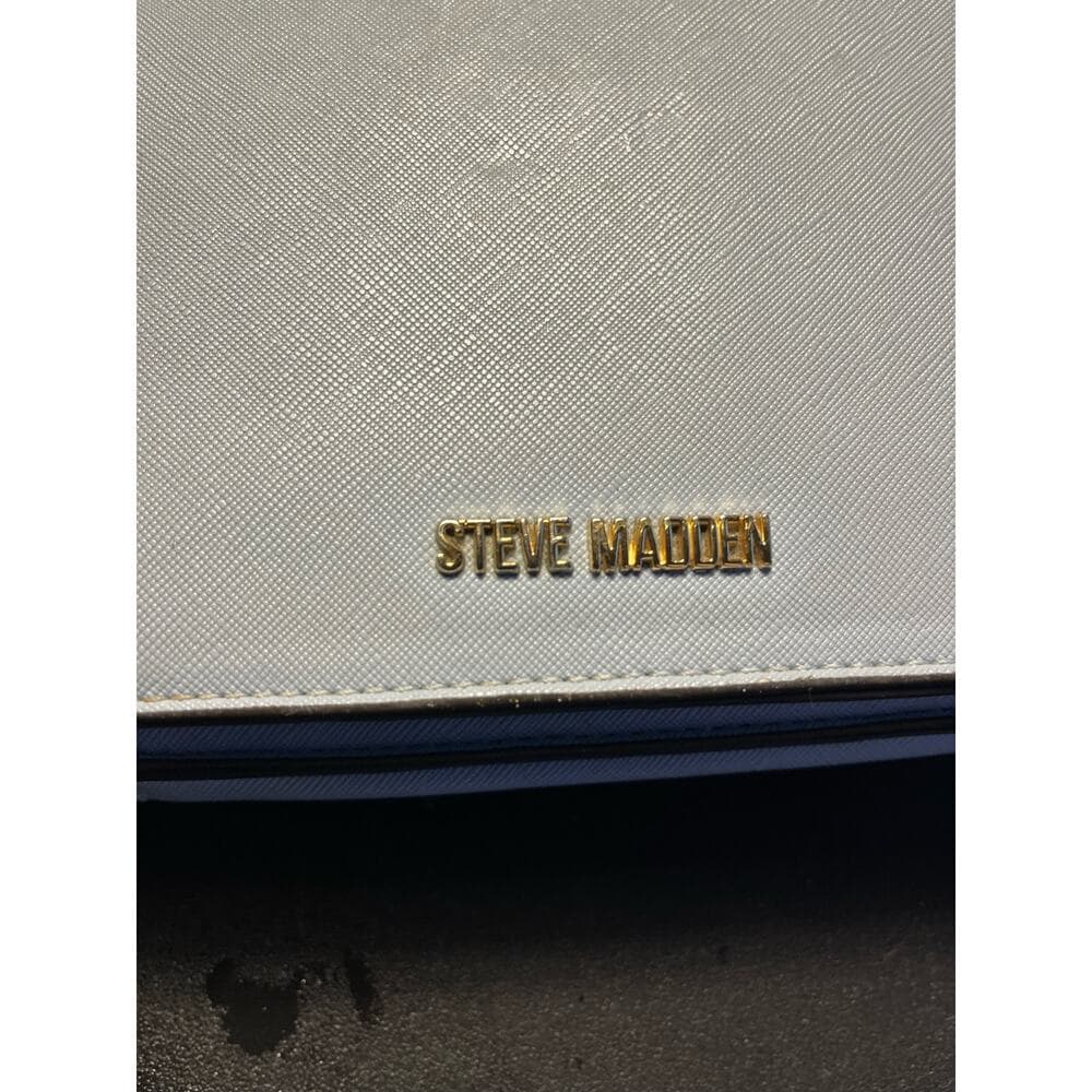 Steve Madden Women’s Bag 7” L X 8” W Color Blue