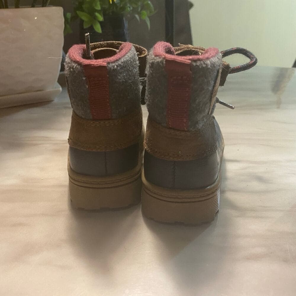 Carter's Brown/Black Toddler Duck Boots Size 7