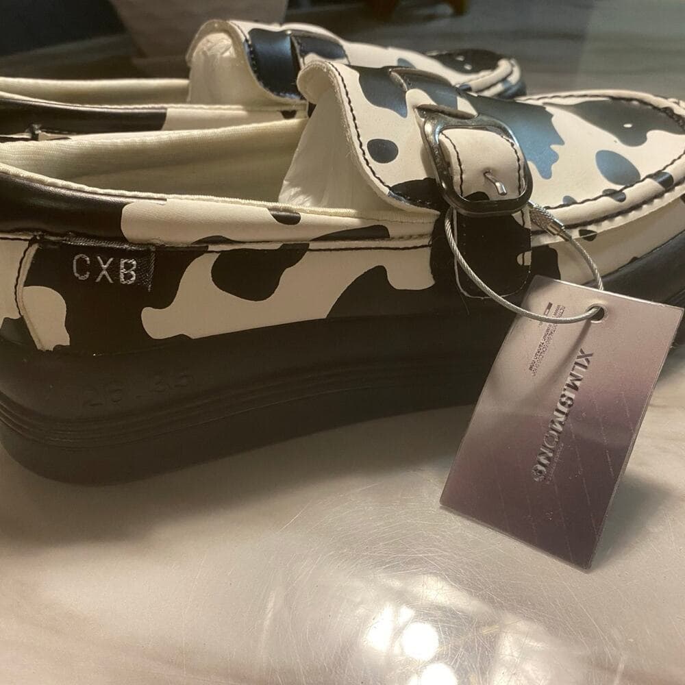 Loafers women’s XLM Stusios size 7.5