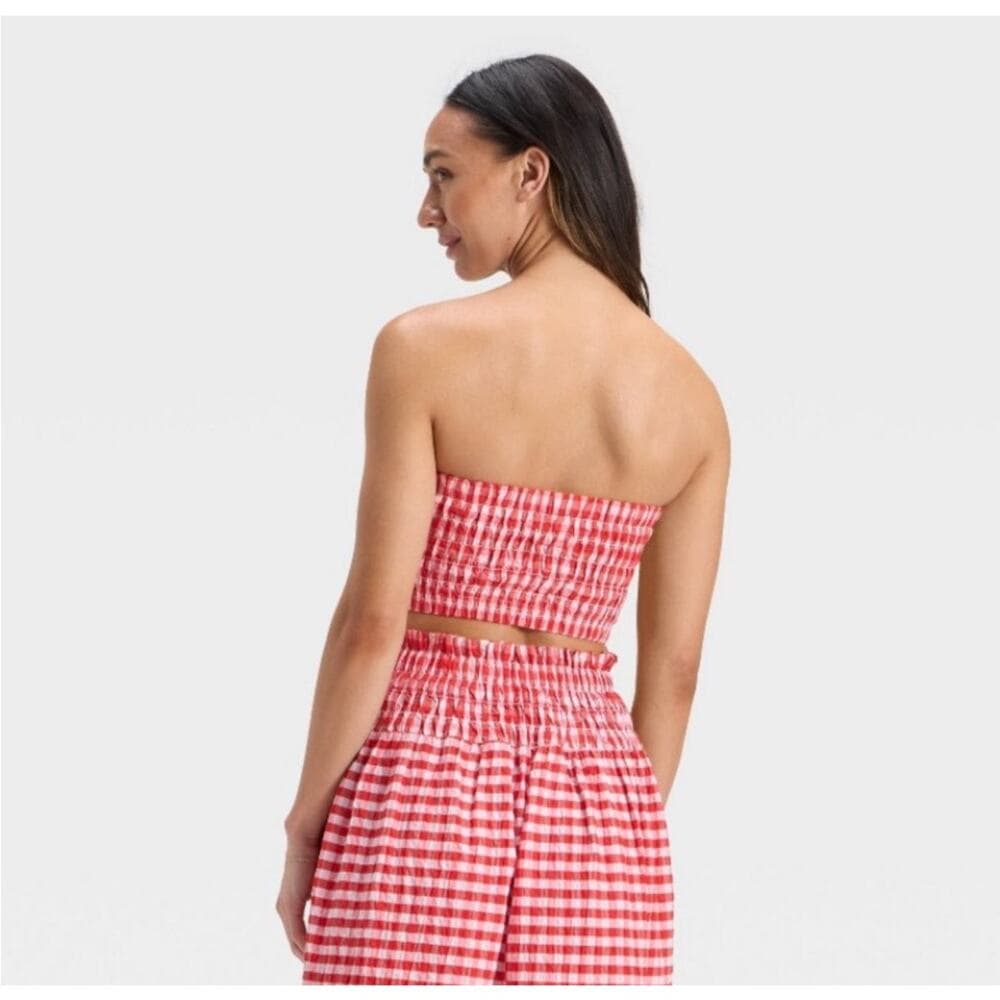 Red & white Checkered women’s top size XXL