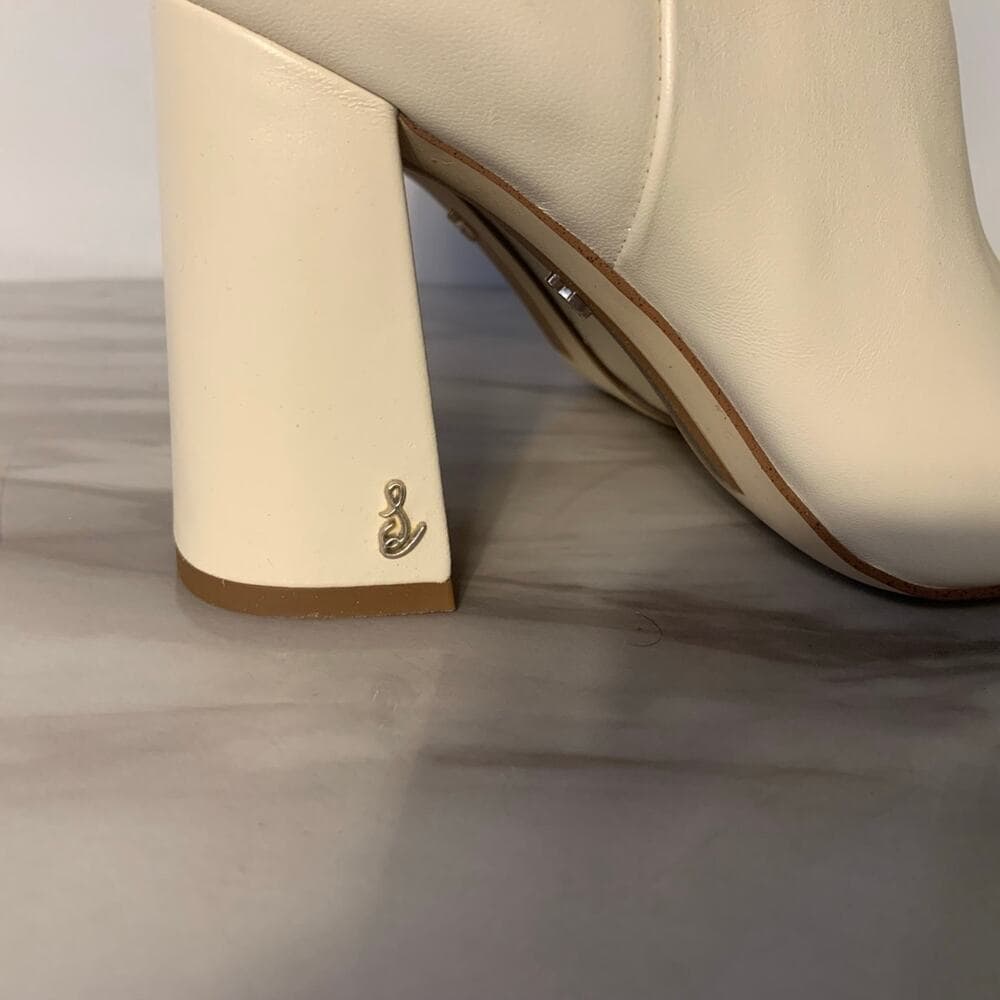 Daria ivory leather Women’s Shoes Size 7