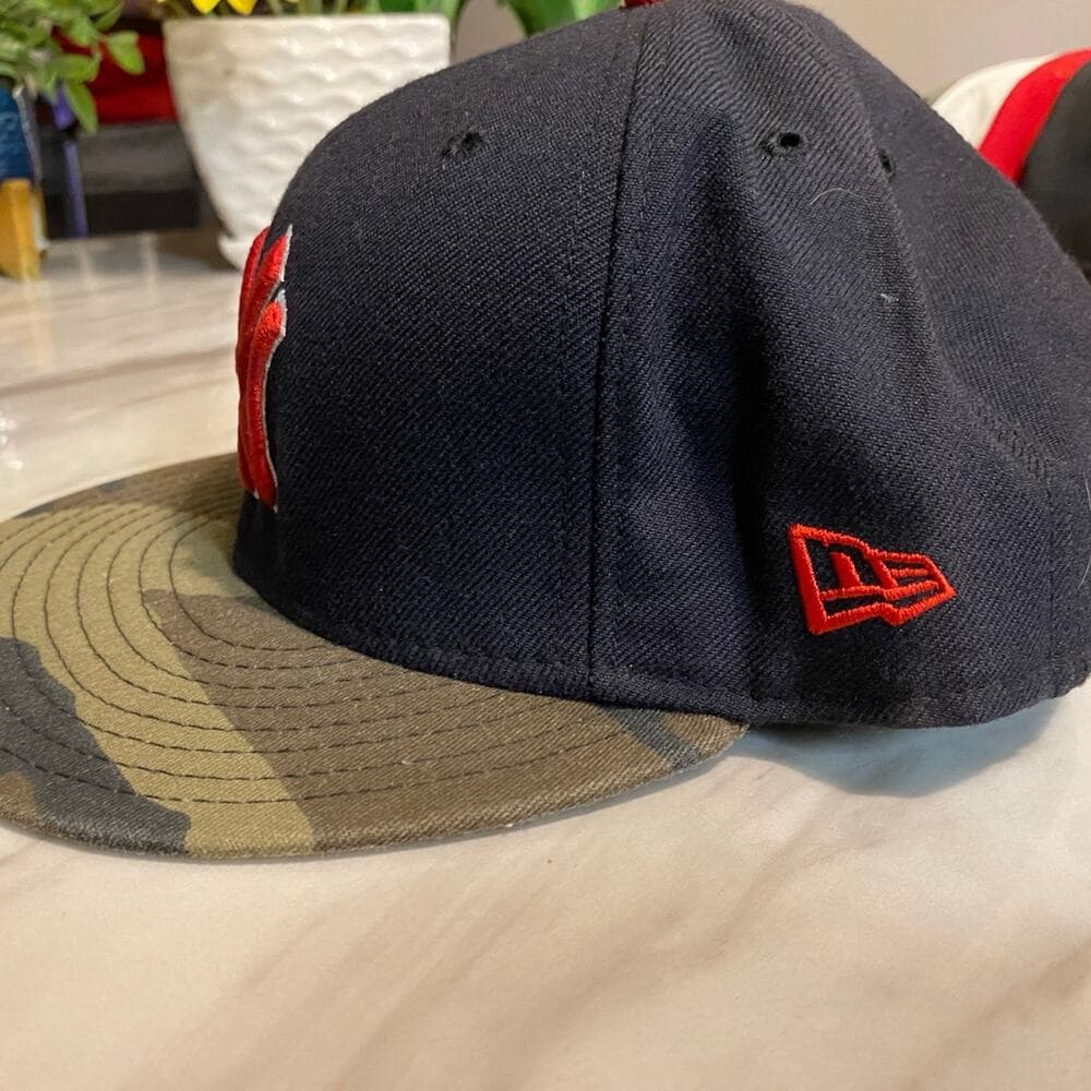New Era Hat Size 7 5/8