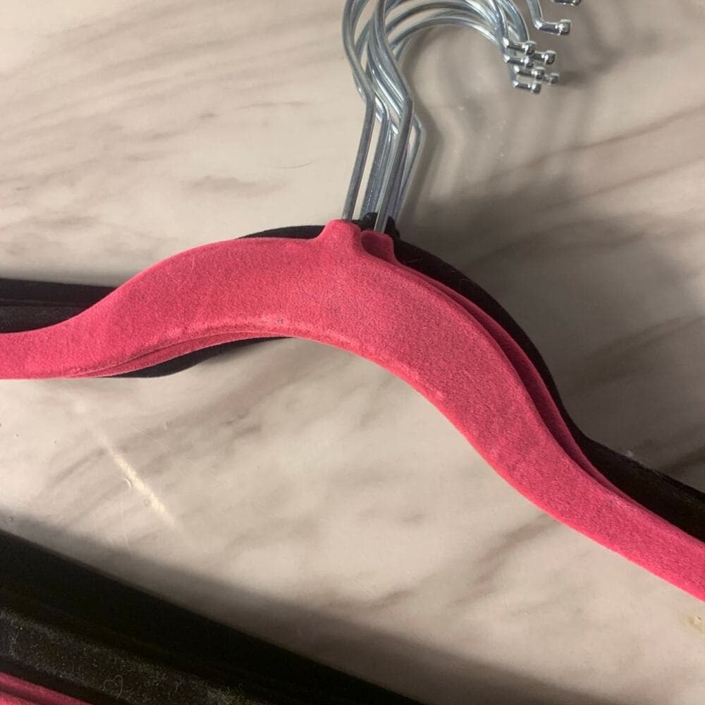 29 Hangers