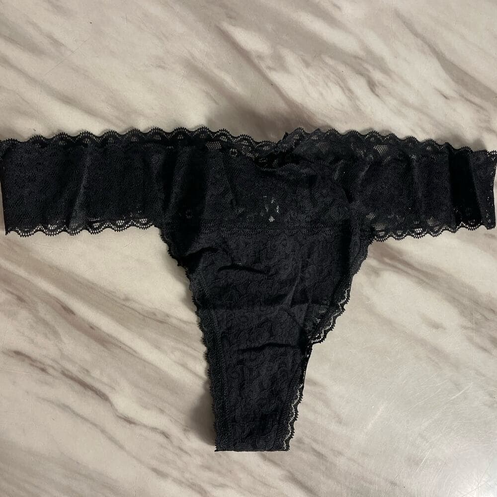 Body Gap Black Thong XL