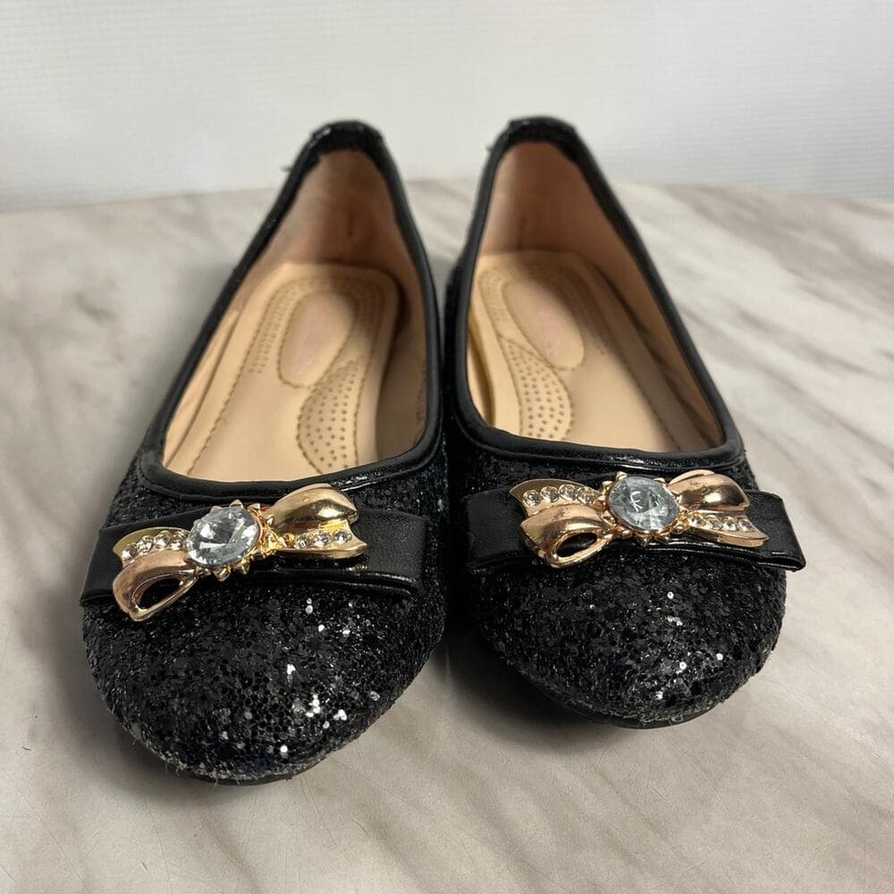 Bella Marie Black Glitter Shoes For Girls Size 9