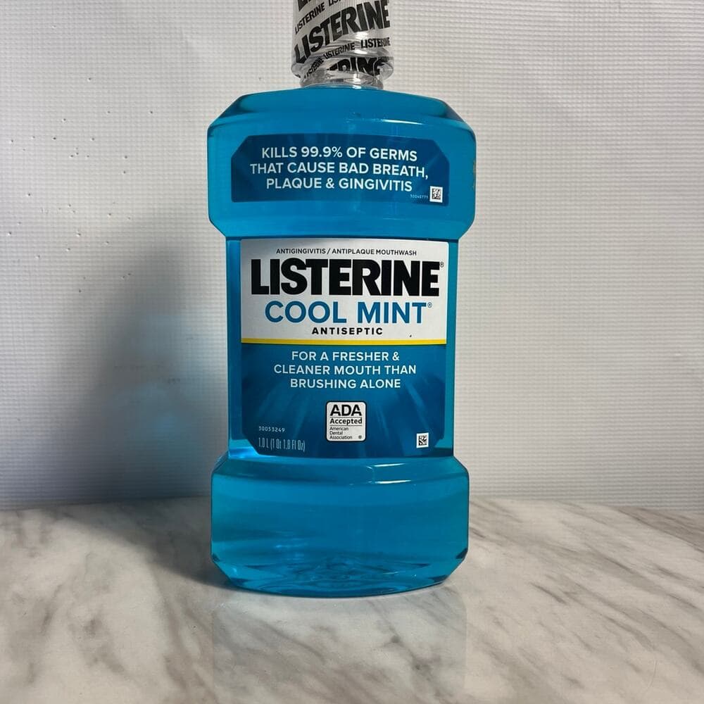 Listerine Cool Mint Antiseptic Oral Care Mouthwash