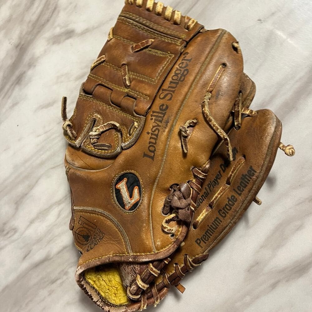 Louisville Slugger 125 Series G125-7CLL Baseball Glove