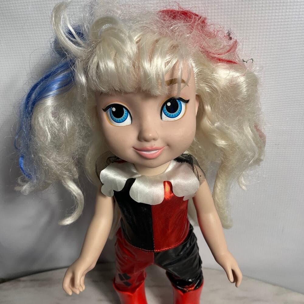 DC Harley Quinn Doll 14" Tall (95)