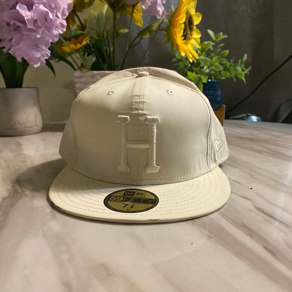 New Era Hat Size 7 7/8