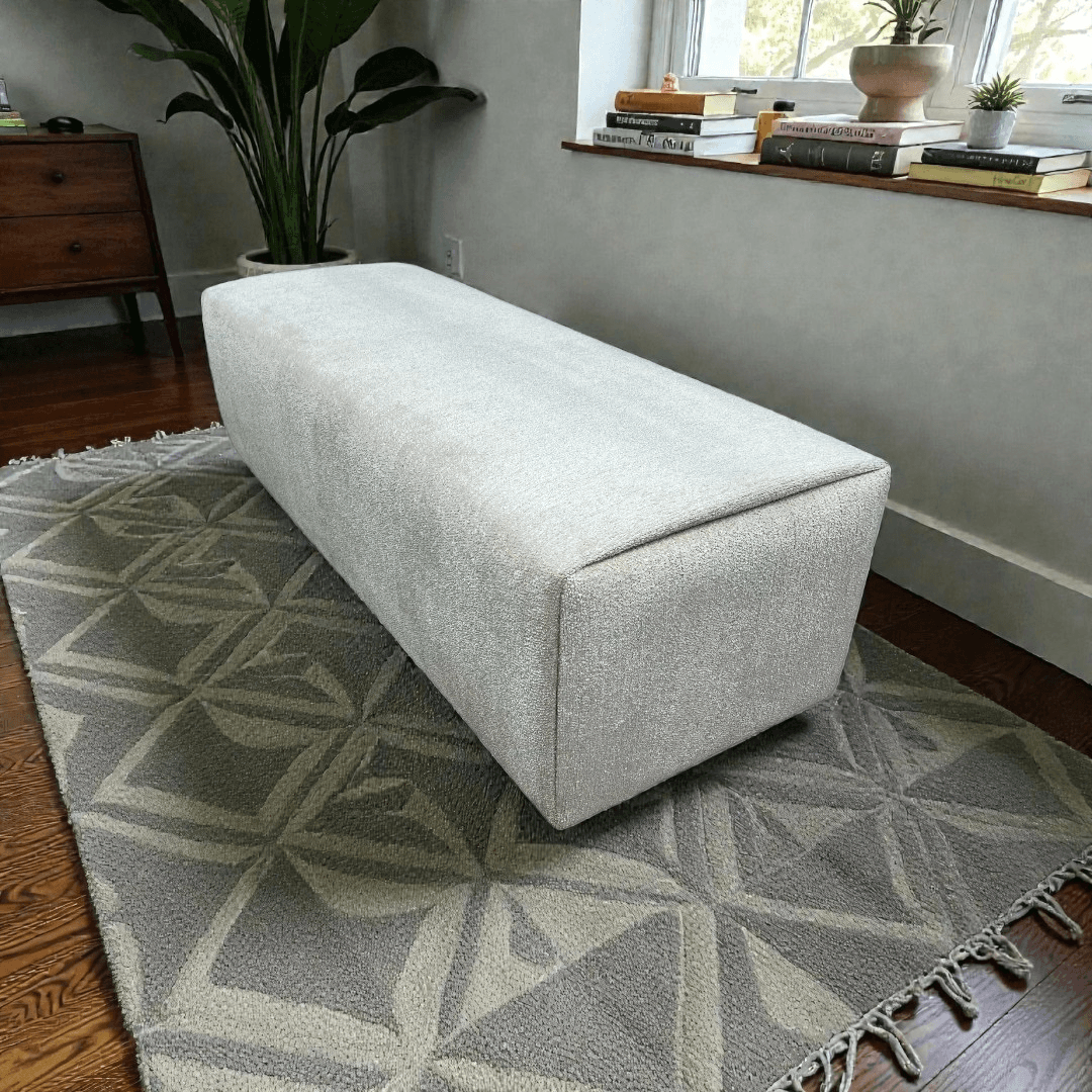 Bernhardt Tempo Bench