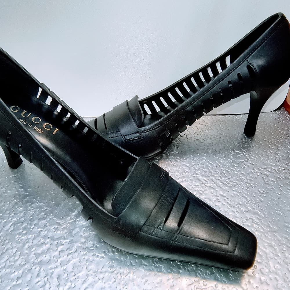 GUCCI Black Leather Laser Cut Square Toe Pumps, Size 35