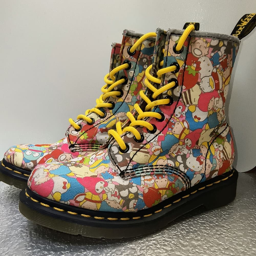 DR. MARTENS x Hello Kitty & Friends 1460 Canvas Boots, Limited Edition, Size 6