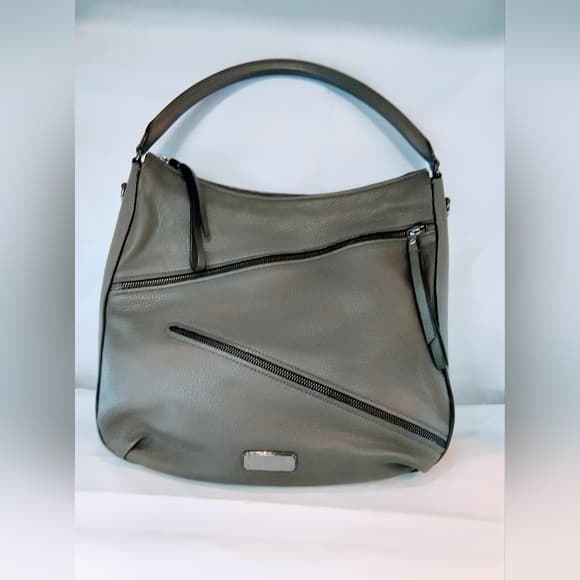 MARC JACOBS Serpentine Hobo Bag in Grey Leather