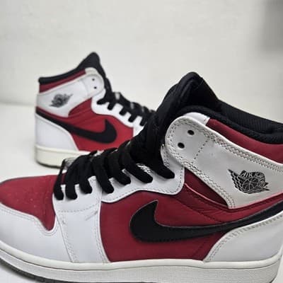 Air Jordan 1 Retro OG High Carmine Size 6.5 RARE