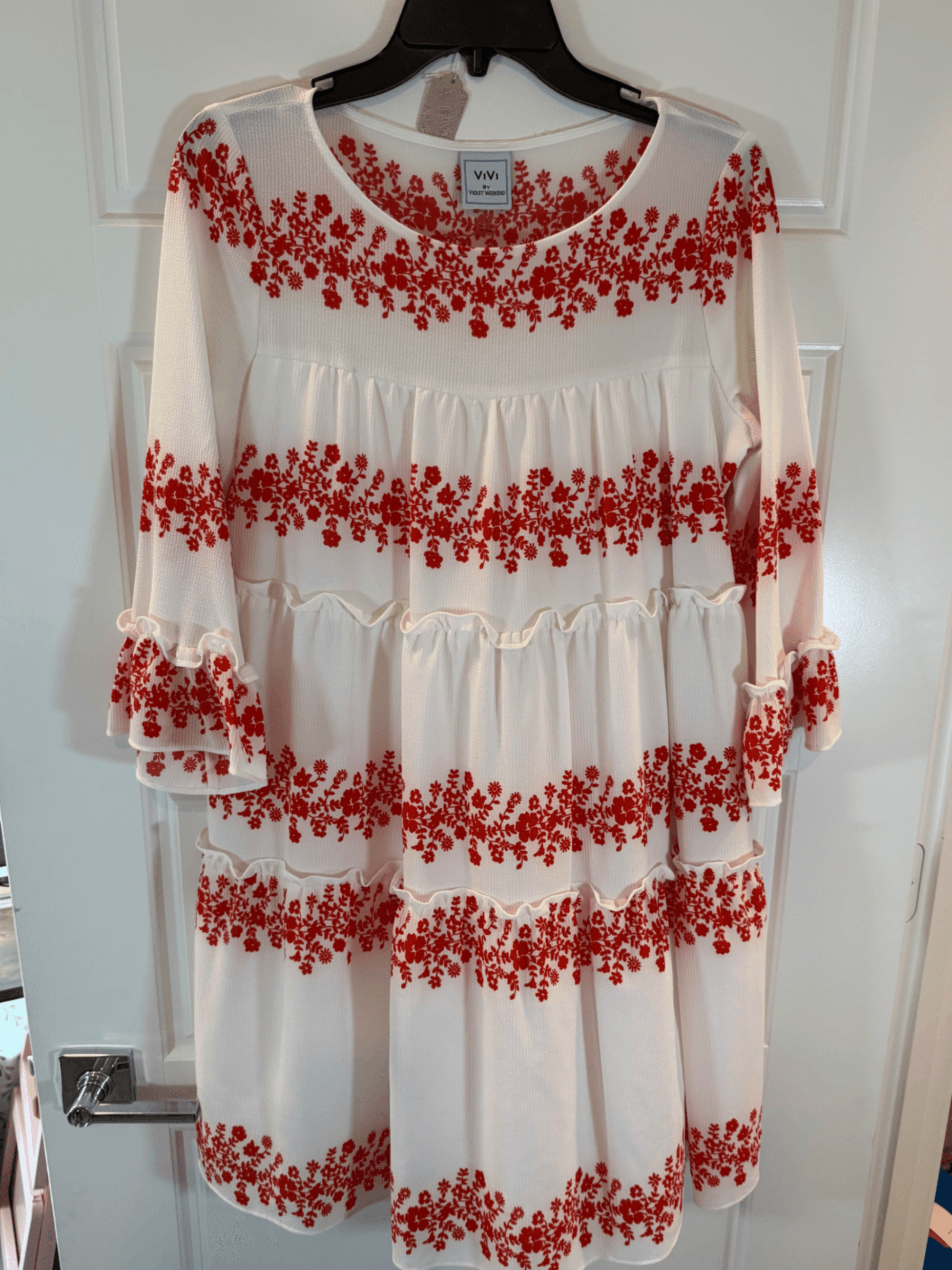 Vivi by Violet Weekend Floral Dress Size S