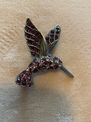 1970’s Vintage Pewter Hummingbird W/ Purple & Clear Crystals Pin NOS