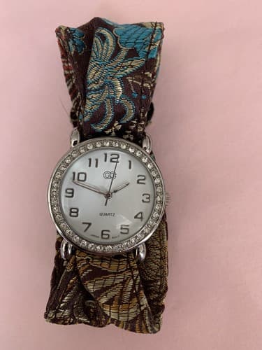 Vintage Ladies Quartz Bracelet Watch - GREAT GIFT