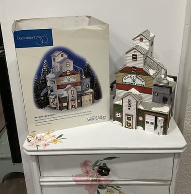 Department 56 ~ NEW Original Snow Village " The Farmer's Co-op Granary " 1998