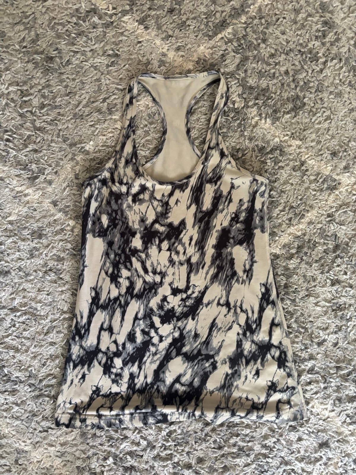 Lululemon top