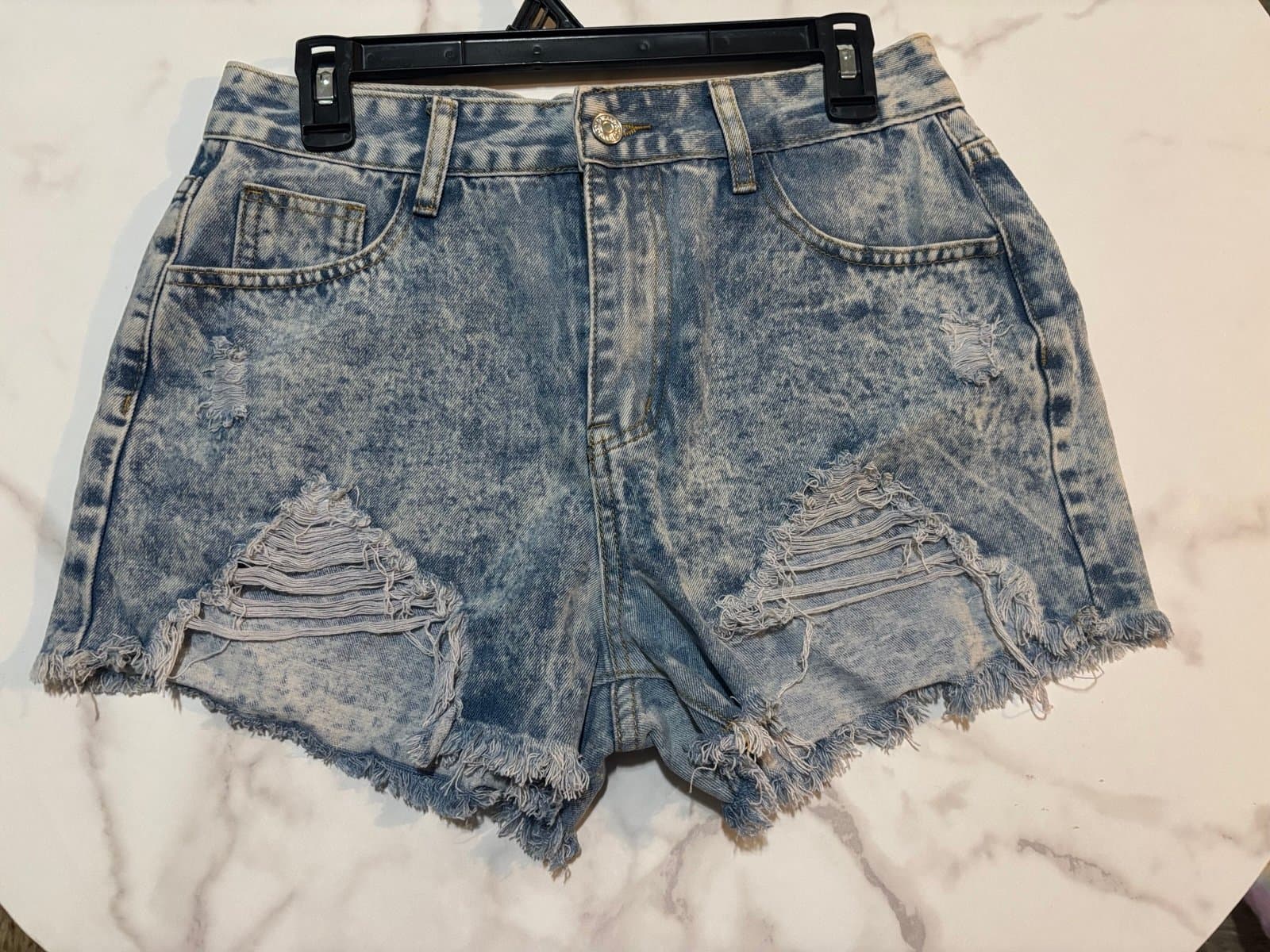 Fulunzi shorts