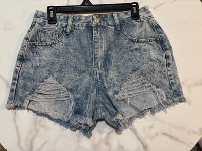 Fulunzi shorts