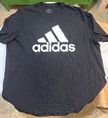 Adidas Tshirt