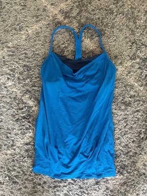 Lululemon top