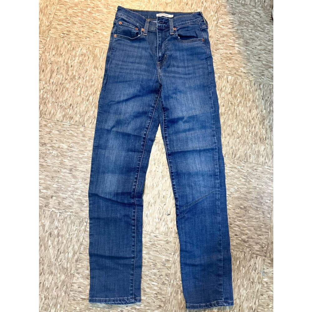 Levi jeans
