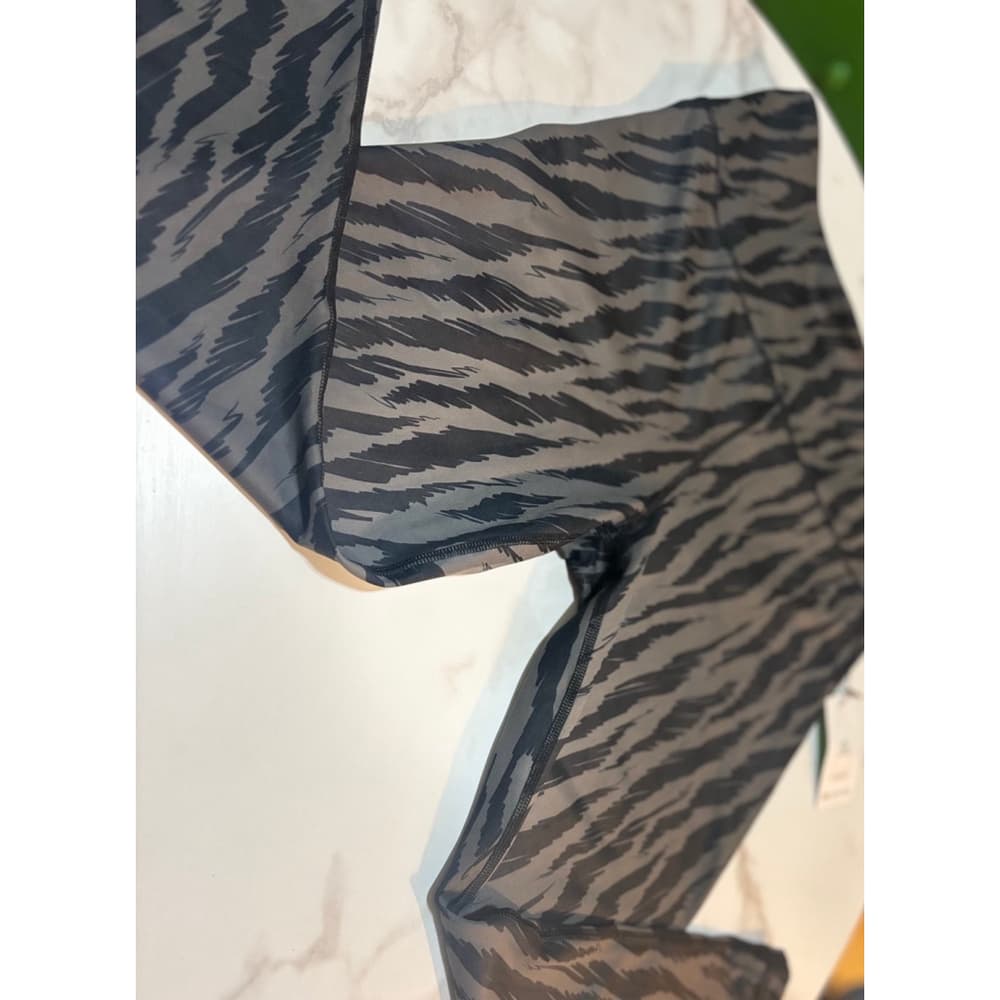 Zyia Active leggings