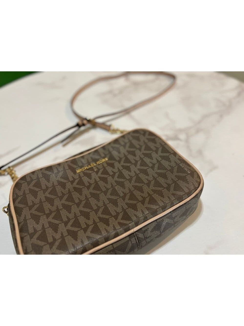 Michael Kors Jet Set bag
