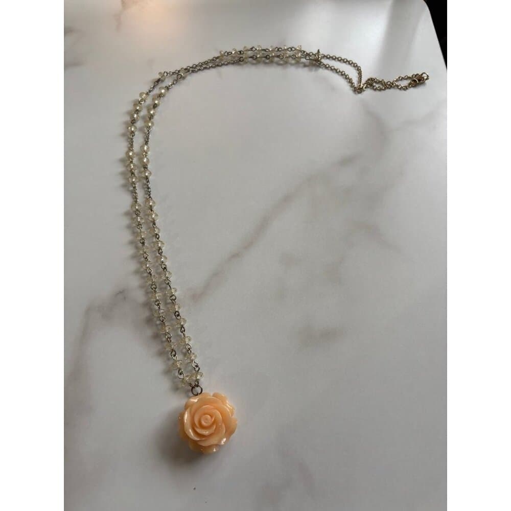 Rose Pendant Necklace