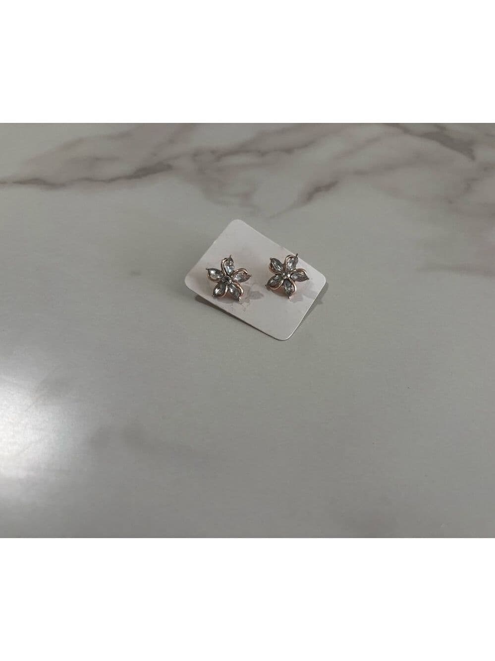 Flower earrings