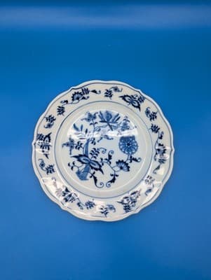 Blue Danube, Blue Onion: Bread Plate (s), 6 3/4" - Japan