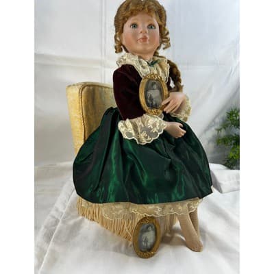 Emerald Memories by Linda Mason Victorian Fantasies Seated Porcelain Doll IOB