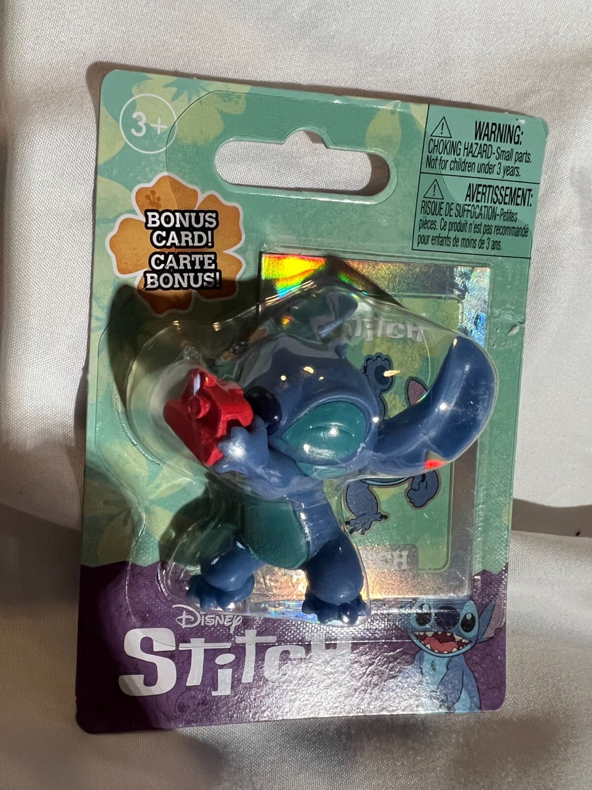 STITCH Disney Mini Figure Red Camera 2024 w/ Bonus Card NEW Midwood