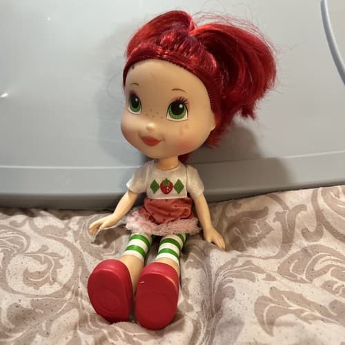 Strawberry Shortcake Scented 11" Doll Sweet Surprise 2008 Red Hair Hasbro Smells