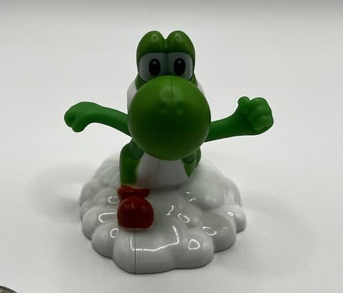 Nintendo Super Mario 2018 McDonalds Happy Toy Running Yoshi McDonald’s Loose