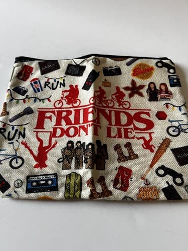 Stranger Things Makeup Toiletries Cosmetics Bag Canvas Zipper NEW
