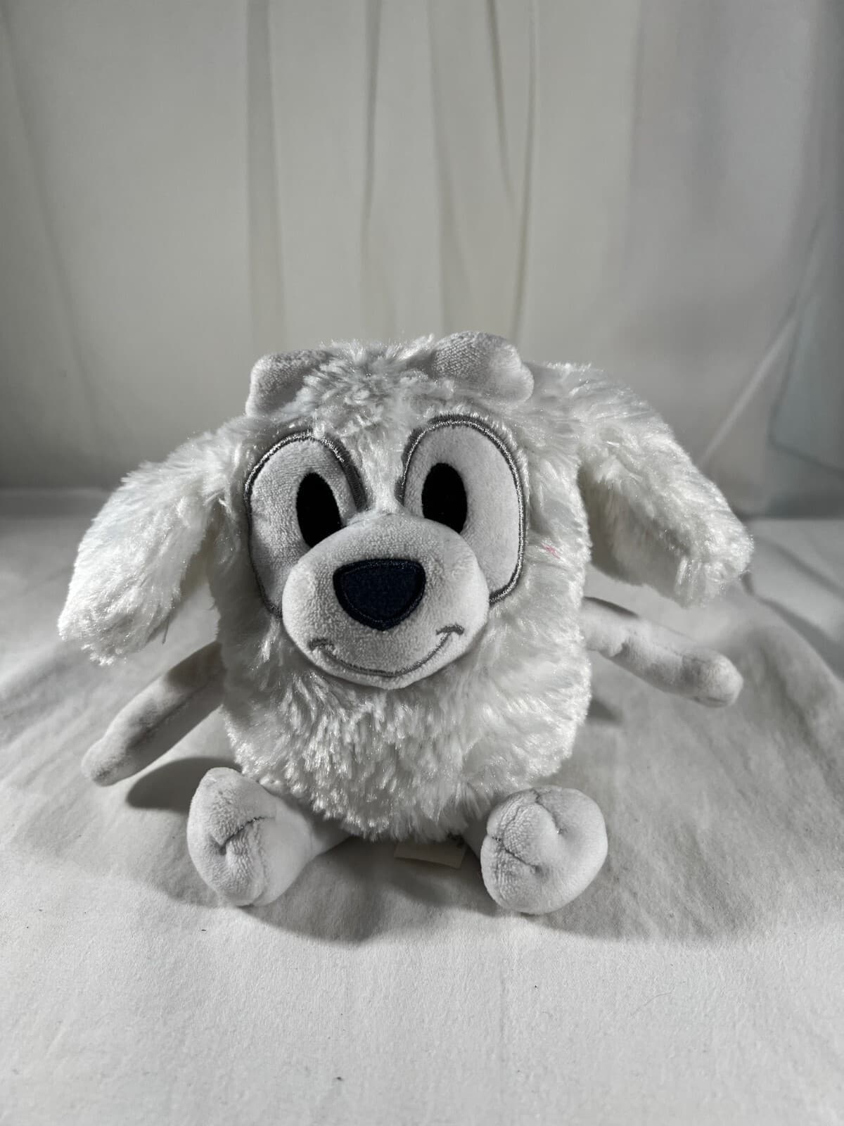 Bluey Friends LILA 2018 Plush Stuffed Animal Toy 6" Dog Moose Nice White