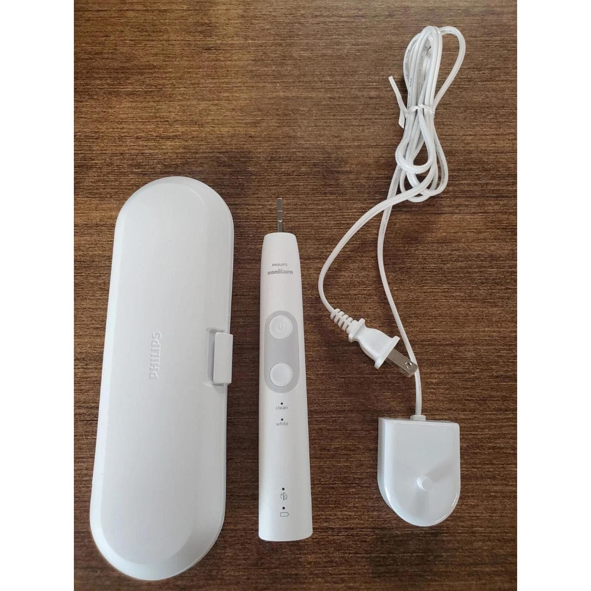 For parts - Philips Sonicare 4500 Sonic Toothbrush (Handle not working properly)