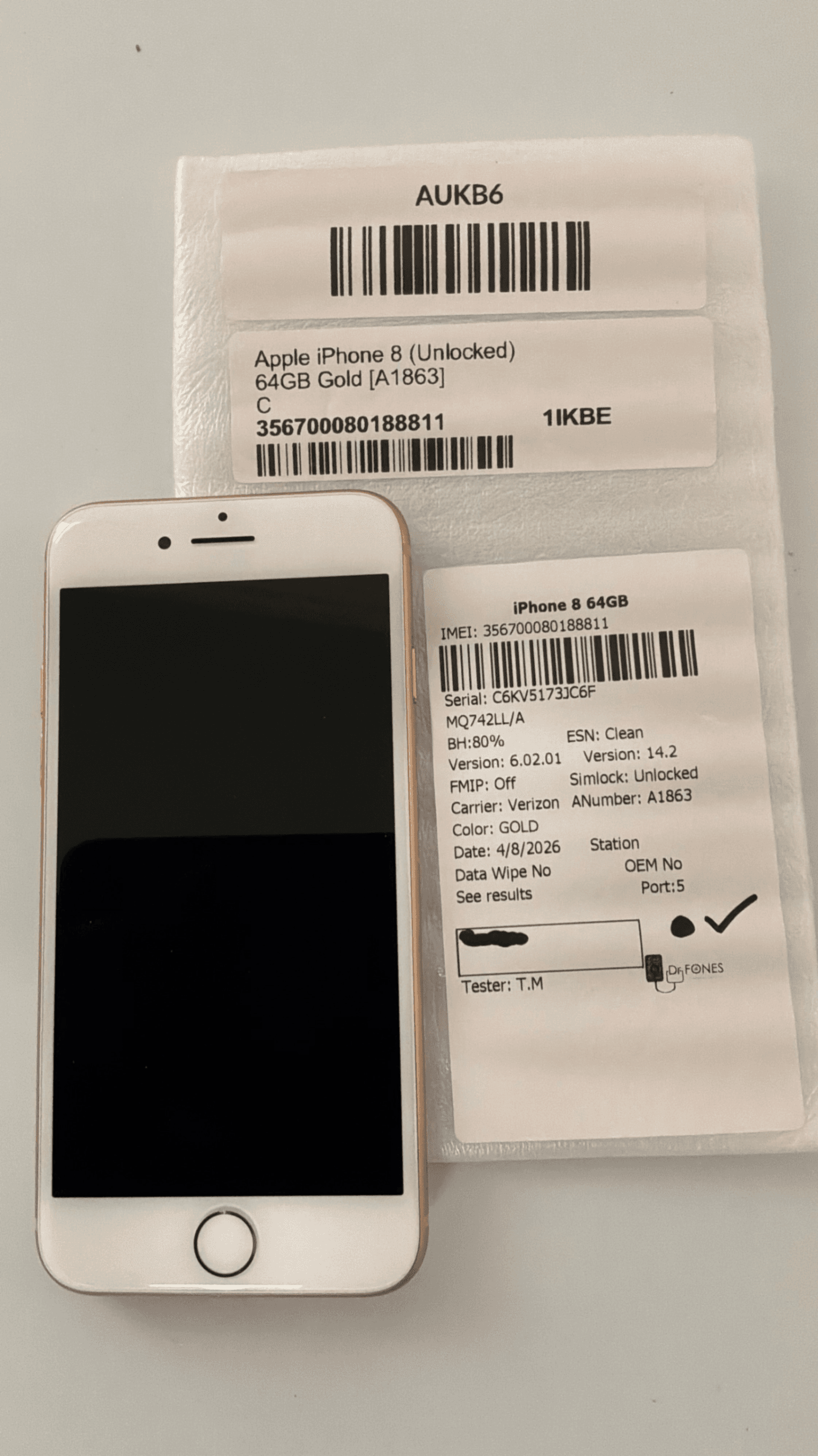 Apple iPhone 8 64GB Gold Unlocked A1863