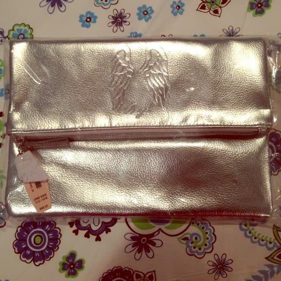 NWT Victoria’s Secret Angel Clutch